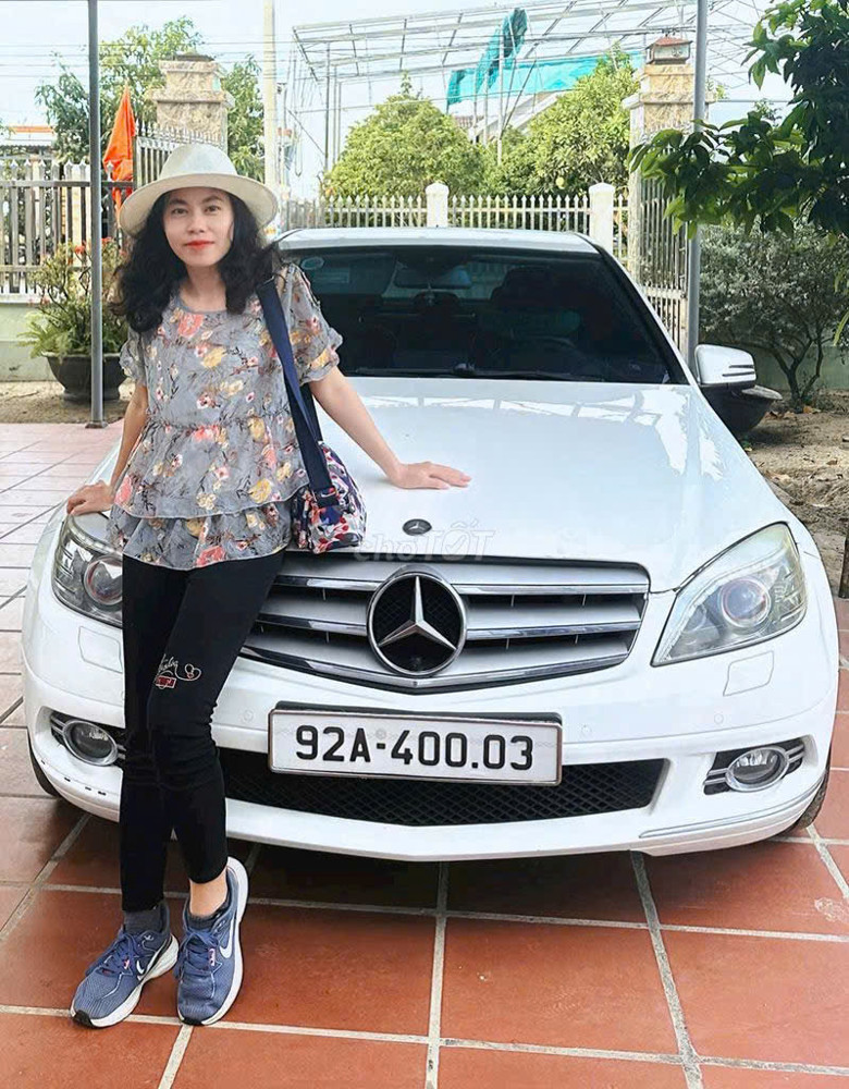 Bán Mercedes-Benz C200 2010 – Màu Trắng – Giá 250 Triệu