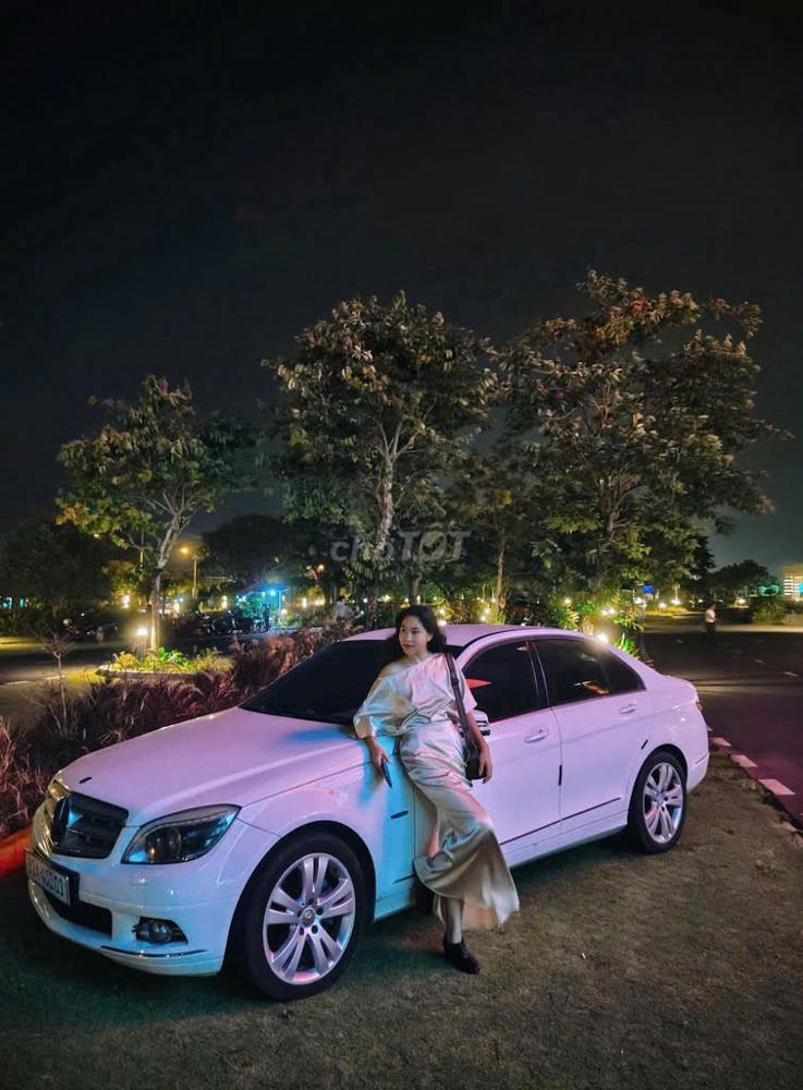 Bán Mercedes-Benz C200 2010 – Màu Trắng – Giá 250 Triệu