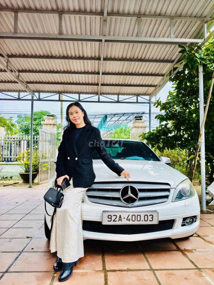Bán Mercedes-Benz C200 2010 – Màu Trắng – Giá 250 Triệu