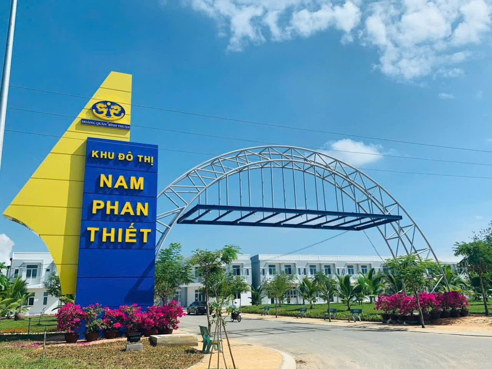 Bán Nhà Liền Kề 1 Trệt 1 Lầu Tại Khu Đô Thị Mới Nam Phan Thiết, 800 Triệu, 78M2. Nhà Sẵn Giao Ngay