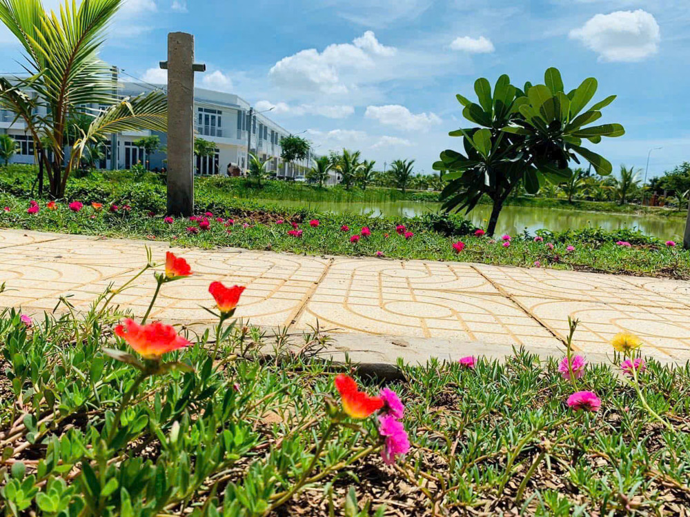 Bán Nhà Liền Kề 1 Trệt 1 Lầu Tại Khu Đô Thị Mới Nam Phan Thiết, 800 Triệu, 78M2. Nhà Sẵn Giao Ngay