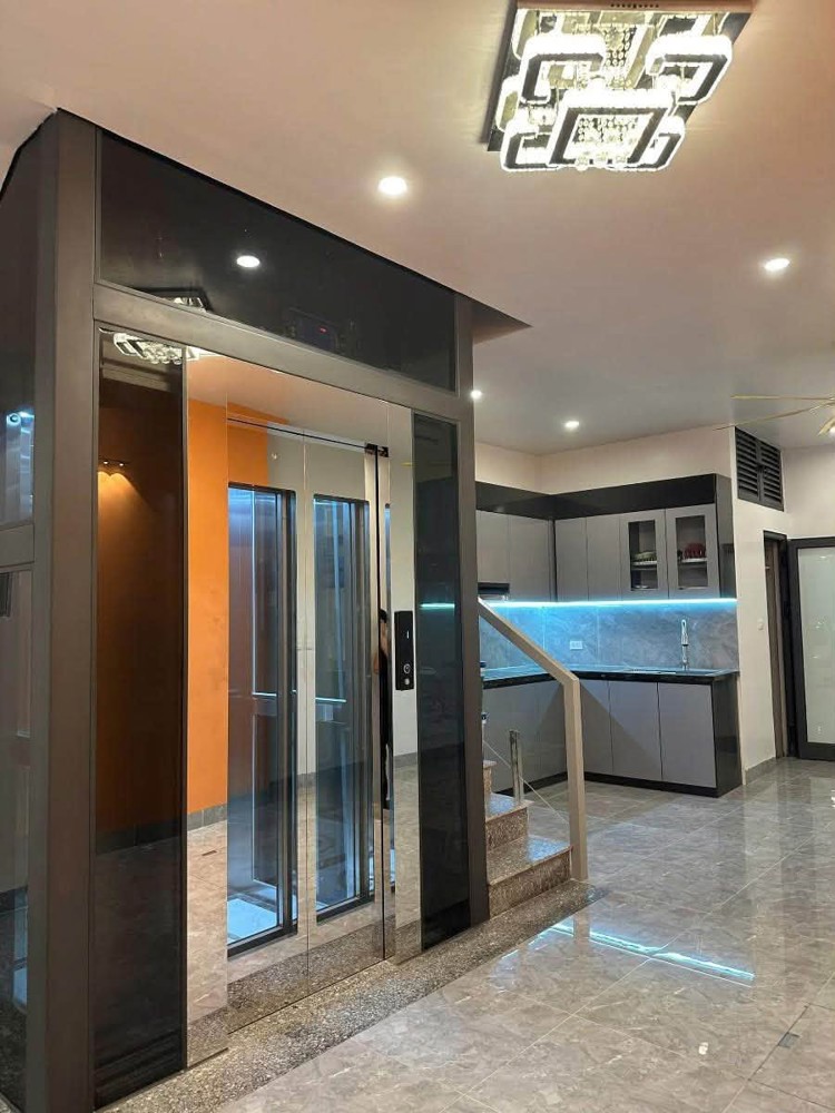 Nhà Đẹp Xuân Đỉnh, Bắc Từ Liêm – Gara Ô Tô – 70 M2 – 6 Tầng Thang Máy - Mt 5M - 294 Triệu/m²