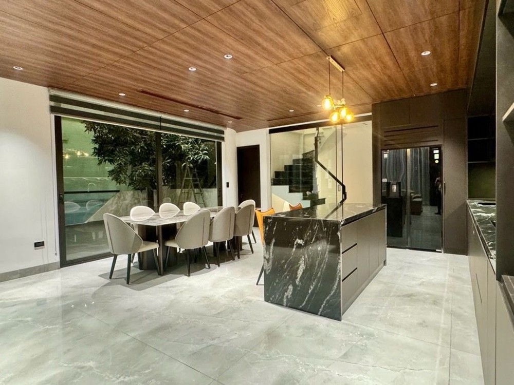 Bán Nhà Ngọc Thụy 100M2, 7 Tầng Thang Máy- Ô Tô Tránh- 2X Tỷ