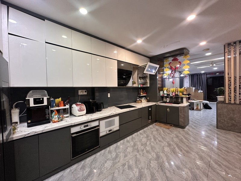 Bán Nhà Đẹp 80M2, 2 Tầng, Đường Tô Ngọc Vân, Tam Bình, Thủ Đức, Tp Hcm. Giá 5.68 Tỷ, Sổ Hồng Riêng
