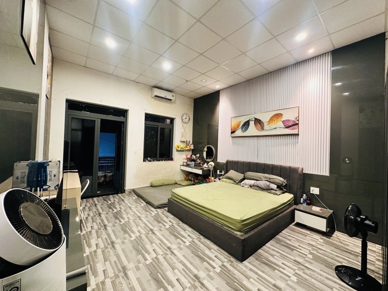 Bán Nhà Đẹp 80M2, 2 Tầng, Đường Tô Ngọc Vân, Tam Bình, Thủ Đức, Tp Hcm. Giá 5.68 Tỷ, Sổ Hồng Riêng