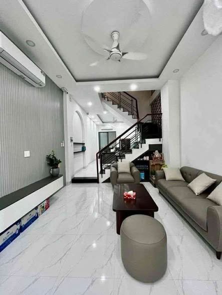 Khu Bàu Cát - Hxh Thông - 3 Tầng Btct - Tân Bình - Nhà Đẹp Ở Ngay - 11.5 Tỉ Tl