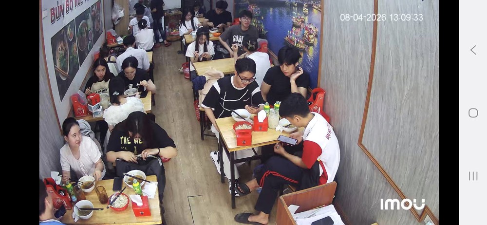 Sang Nhượng Quán Bún Bò Huế Tại Số 90 Ngõ 165 Chùa Bộc, Hà Nội