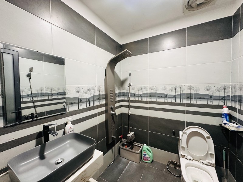 Bán Nhà Đẹp 80M2, 2 Tầng, Đường Tô Ngọc Vân, Tam Bình, Thủ Đức, Tp Hcm. Giá 5.68 Tỷ, Sổ Hồng Riêng