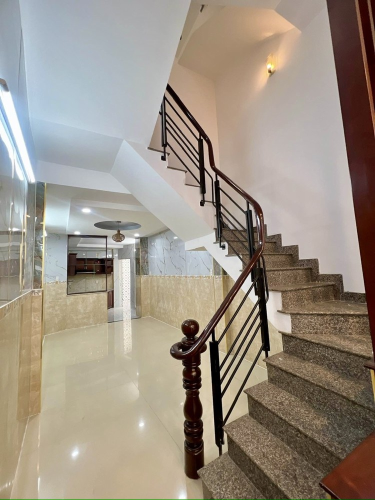 Bán Nhà 4 Tầng – Gần Parc Mall Cao Lỗ Quận 8 – 75M2– 7Pn – Nhỉnh 7 Tỷ – Lh 0784968131