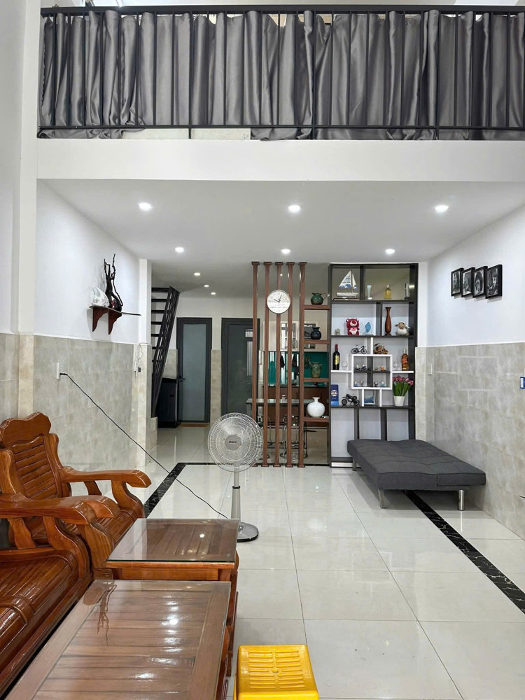 Nhà Nhà Gác Lửng Đúc Kiệt K69 Hà Huy Tập - Gần Đường Chính
