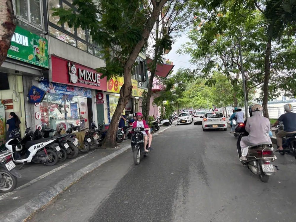 Võng Thị – Tây Hồ – Dòng Tiền 40Tr/tháng – 86M² – 5 Tầng – Mt 5M – 279Tr/m²