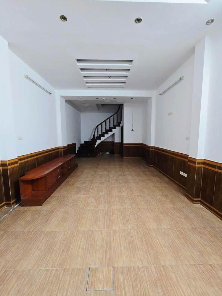 Nhà Phân Lô Doãn Kế Thiện, Cầu Giấy – Ô Tô Vào Cửa – Kinh Doanh – 43 M2 – 5 Tầng – Mt 4 M – 277