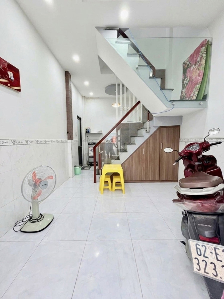 T5892 Nhà N.hậu 4.6M Cạnh Chợ Xóm Mới Thống Nhất Giá 2.X Tỷ
