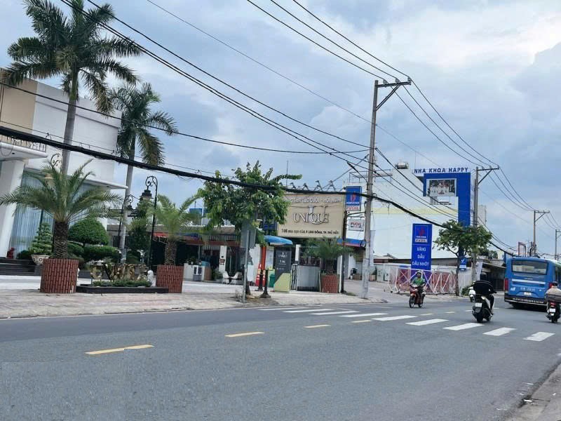 Bán Nhà Mặt Tiền Kha Vạn Cân - Gần Chợ Thủ Đức, 10,6X31m, 3 Tầng - Hđt 70 Triệu, 45,5 Tỷ