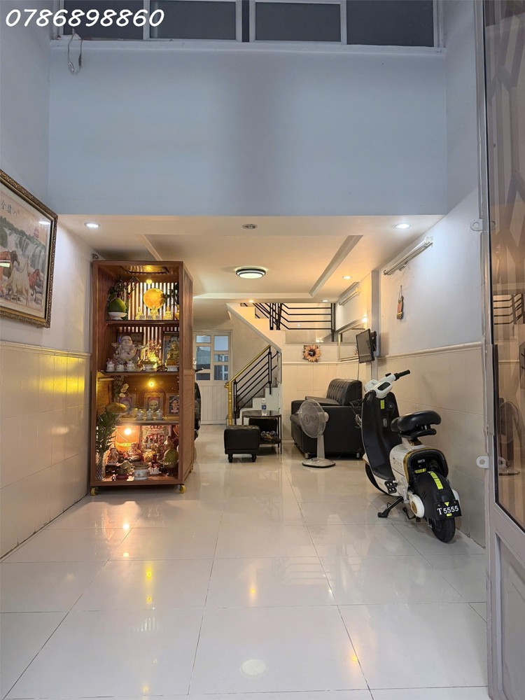 Bán Nhà 3 Tầng Mặt Tiền Hưng Phú – Quận 8