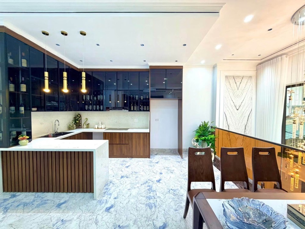 La Thành, Đống Đa – Nhà Đẹp Nội Thất Đẳng Cấp – 58M² – 6 Tầng – Mt 5M – 310Tr/m²