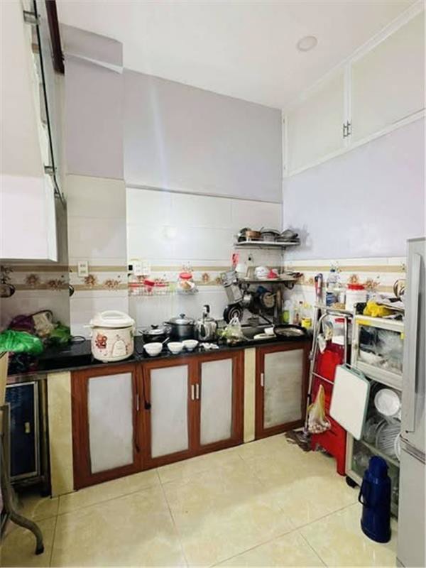 Phạm Văn Hai – Sát Trường Sa Hẻm 5M 44M² 3 Tầng 4Pn