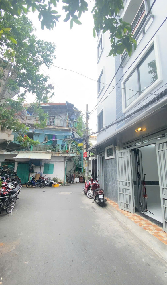 Bán Nhà Hẻm Ô Tô Đặng Văn Ngữ, Quận Phú Nhuận, 6 X 6.2 M, Giá 9.9 Tỷ