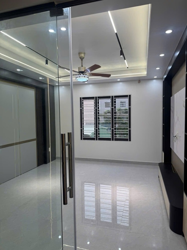 Nhà 4 Tầng Có Thang Máy - Khu Tđc Tam Kỳ, Cạnh Chi Cục Thuế Hải Phòng