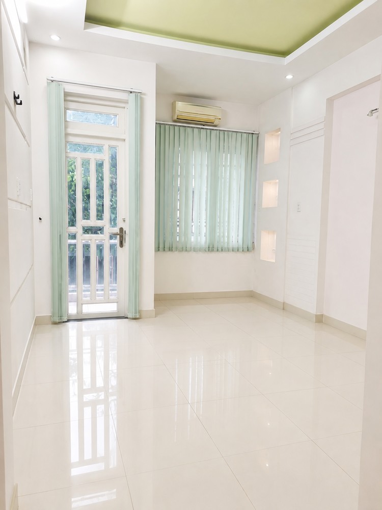 Cho Thuê Nhà Mặt Tiền Nb Lê Trọng Tấn 48M²,3Tầng,12Triệu - Gần Aeon