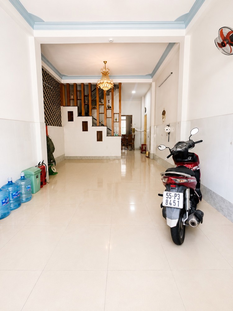 Cho Thuê Nhà Mặt Tiền Trần Quang Cơ 66M², 4 Tầng - 20Triệu-Cạnh Trường Học