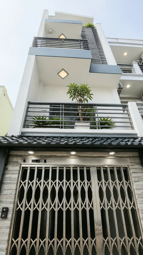 Bán Nhà Ngang 3.1 X 10.5 - 4 Tấm Có 5Đ
