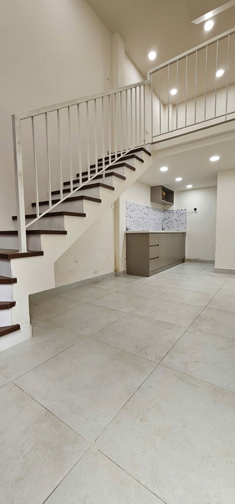 Bán Nhà Sát Mặt Tiền Q4 Ngang 3.2 Dài 8 – Đúc 3 Tấm Có 3 Đ