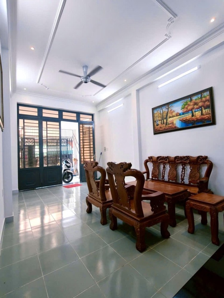 Bán Nhà Mặt Tiền Đường 147, Phước Long B, Q.9, Thủ Đức, Tp Hcm. Dt 64M2, 2 Tầng, Giá 7.68 Tỷ