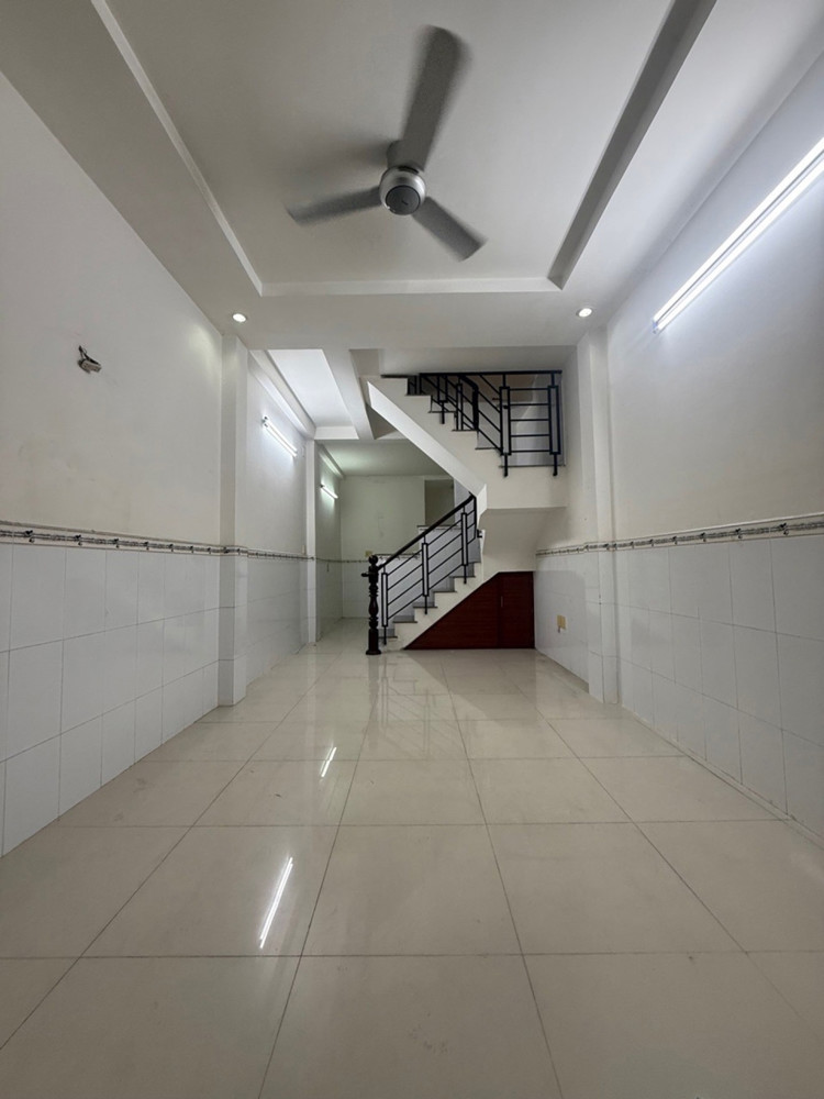 [O5895] Nhà Vuông A4 Cạnh Chợ Thạch Đà - Giá 4.X Tỷ