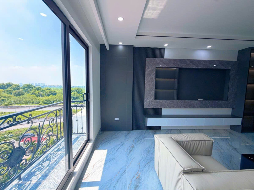 Bán Nhà Bát Khối 51M 7 Tầng Mt4m Thang Máy Gara Ô Tô Nhỉnh 14 Tỷ