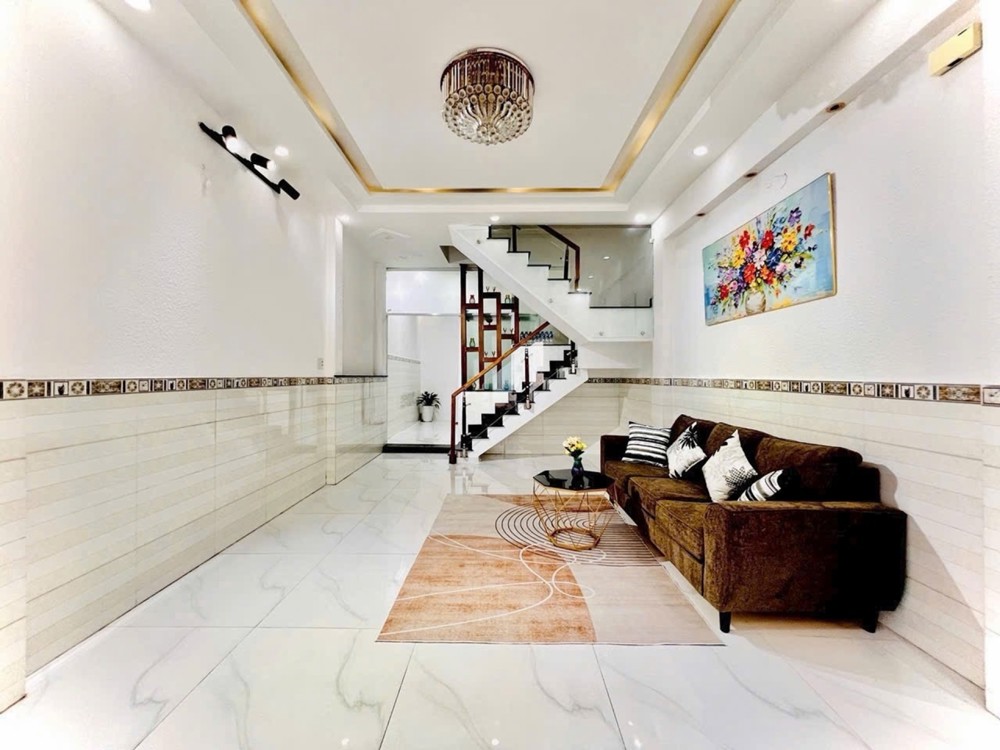[K5899*] Nhà Vuông Vức Mới Đẹp Cạnh Chợ Xóm Mới - Giá 5.X Tỷ