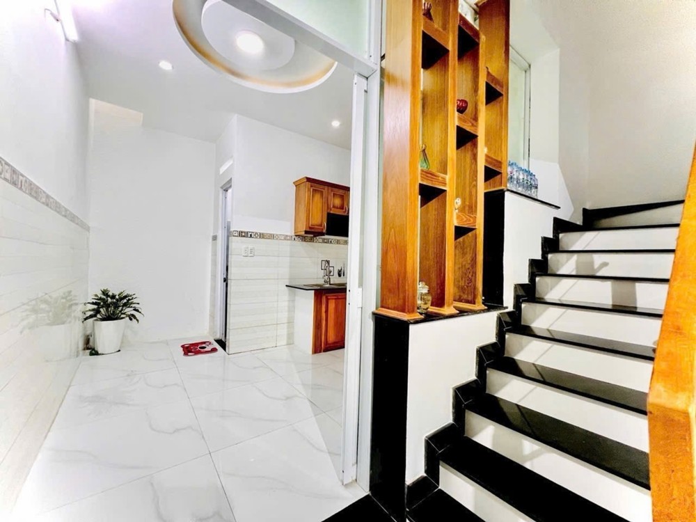 [K5899*] Nhà Vuông Vức Mới Đẹp Cạnh Chợ Xóm Mới - Giá 5.X Tỷ