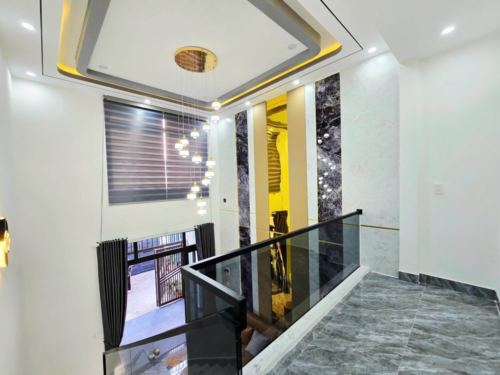 Nhà Thông Tầng K646 Tôn Đản Đường Ô Tô - Kiệt Trước Nhà 3M