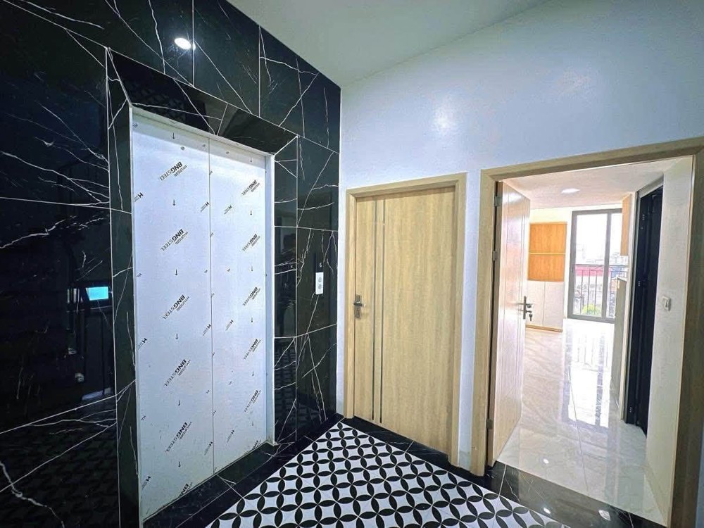 Chdv Hoàng Đạo Thành, Thanh Xuân – Dòng Tiền 100Tr/tháng – 75M² – 8 Tầng – Mt 6,5M – 357Tr/m²