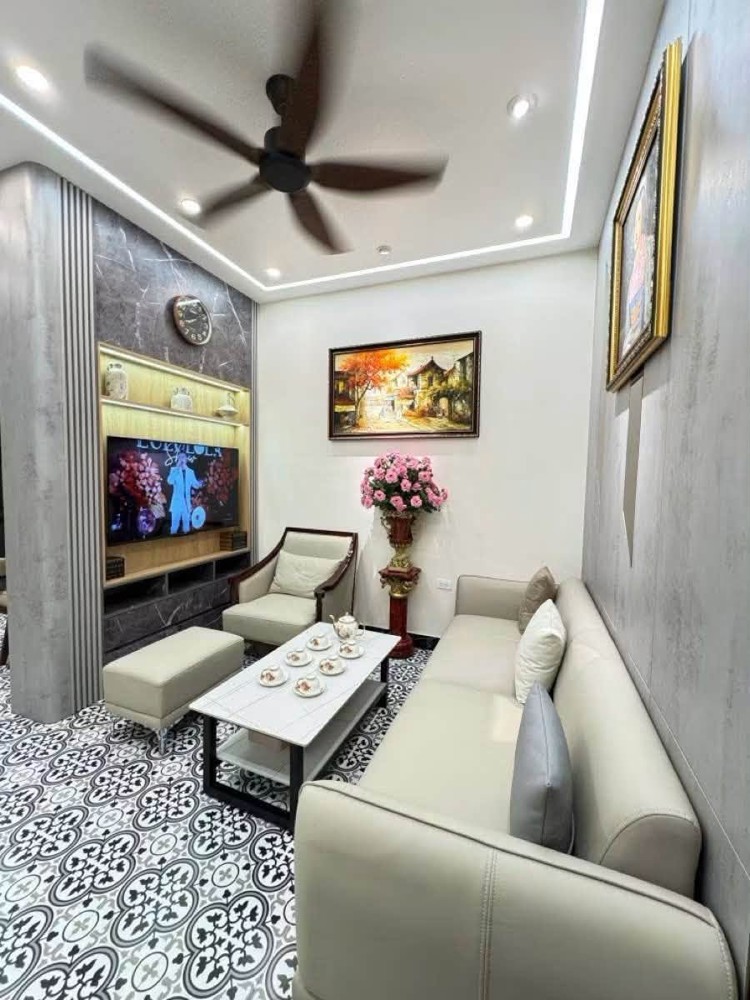 Khương Đình – Nhà Mới Full Nội Thất – 45M² – 5 Tầng – Mt 5M – 236Tr/m²