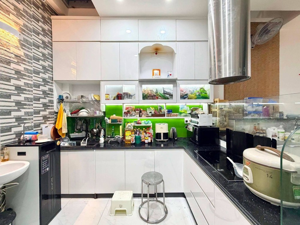 Phan Xích Long – Hẻm Nhựa Ô Tô – Nhà 5 Tầng Có Thang Máy – 58M²