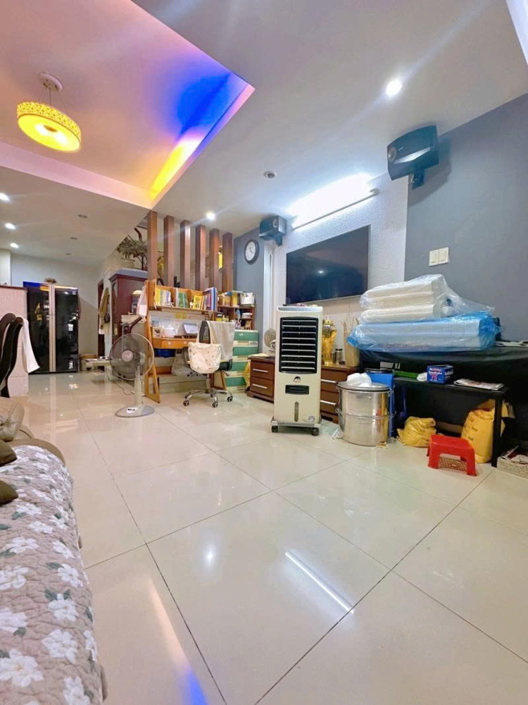 Bán Nhà Mặt Tiền Thống Nhất - Ngay Bệnh Viện Hồng Đức, 4X18m, 5 T - 5Pn, Sổ A4, 11,5 Tỷ,