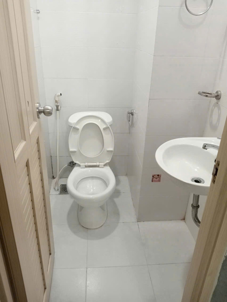 Hot Hot Bán Căn Sổ Hồng Tại Hqc Plaza, 55M2 2Pn 1,450. Có Hỗ Trợ Vay Ngân Hàng. Trống Sẵn Ở Ngay