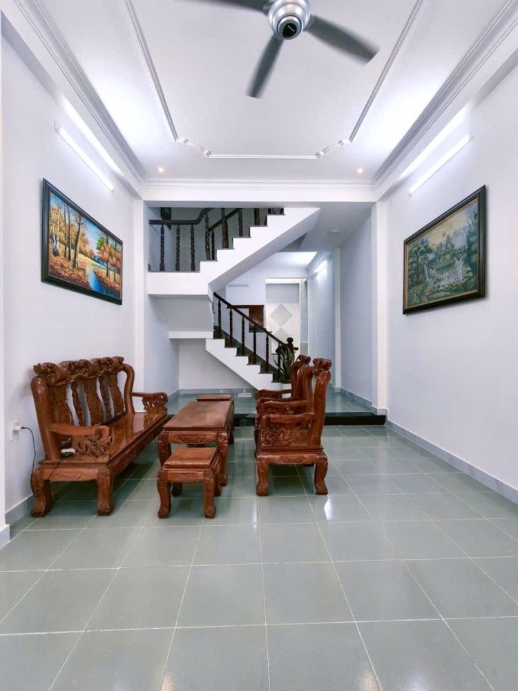Bán Nhà Mặt Tiền Đường 147, Phước Long B, Q.9, Thủ Đức, Tp Hcm. Dt 64M2, 2 Tầng, Giá 7.68 Tỷ