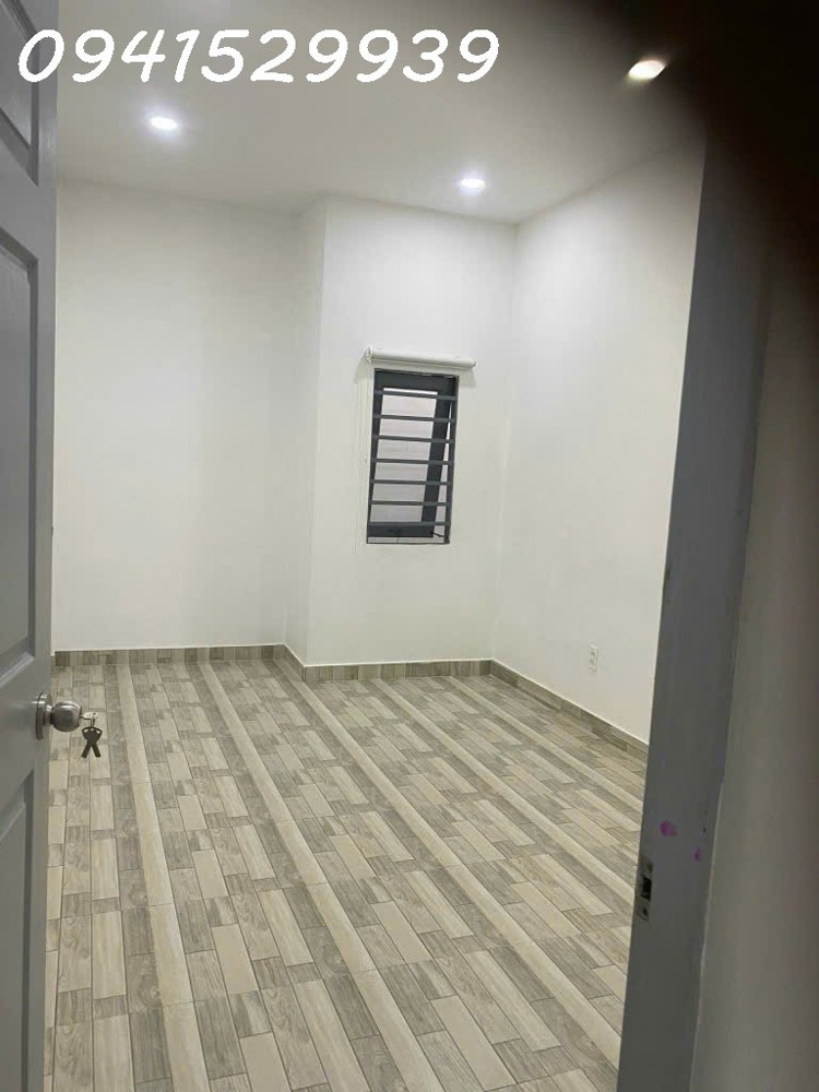 Bán Nhà Măt Phố Ngô Chí Quốc -Giá 4Ty300