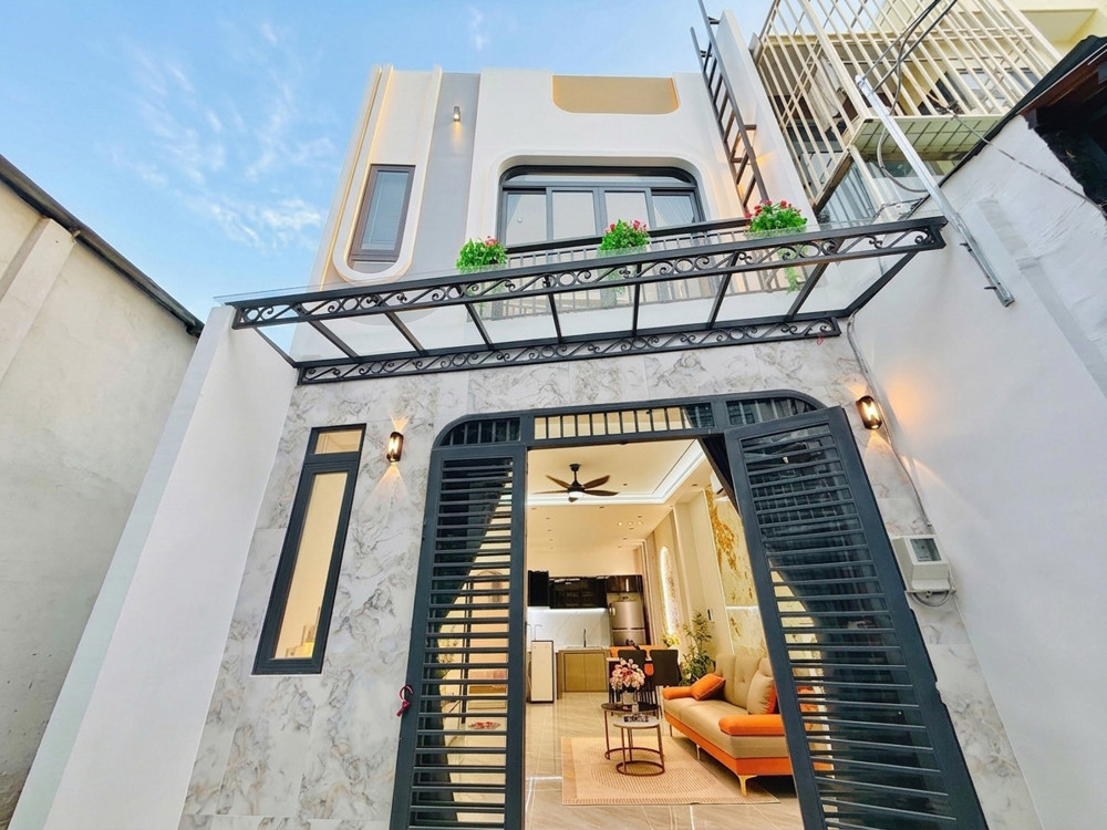 [L2876] Nhà Mới Full Nội Thất Cạnh Chợ Xóm Mới - Giá 5.X Tỷ