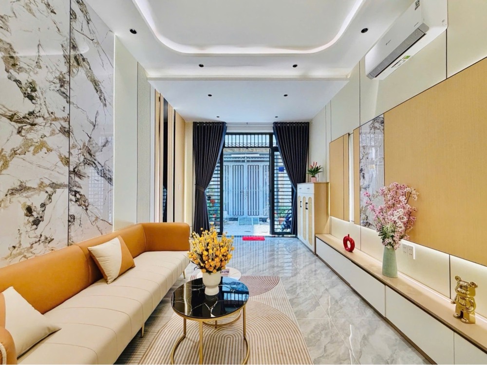 [O2877] Nhà Mới Ở Ngay Sát Chợ Xóm Mới - Giá 5.X Tỷ