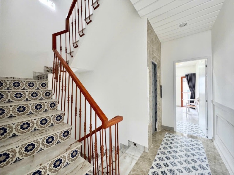 Bán Nhà Đường Số 33, Linh Đông, Thủ Đức, Tp Hcm. Dt 80M2, 5 Tầng, Shr. Giá 10,68 Tỷ