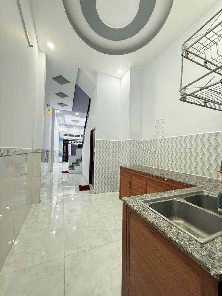 D2878* Nhà Hxh Nở Hậu 5.3M Cạnh Chợ Xóm Mới - Giá 4.X Tỷ