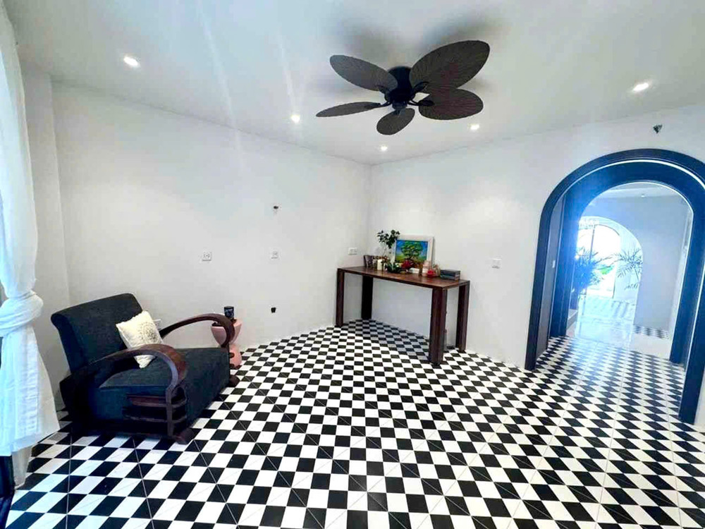 Quận 1: Chính Chủ 0938676685 Bán Nhà 3 Tầng Phong Cách Homestay Mới- Dt 4M*18m Vuông Vức- Lợi Thế