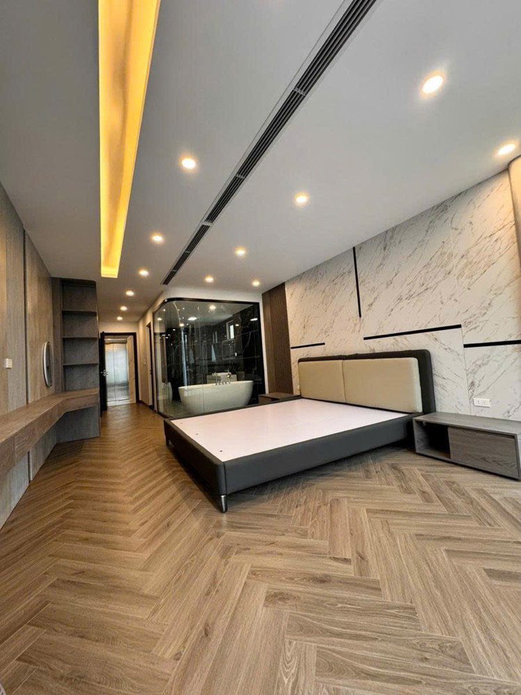 Bán Nhà Hoa Lâm 60M 7 Tầng Mt4.1m Ô Tô Tránh Kinh Doanh Nhỉnh 21 Tỷ