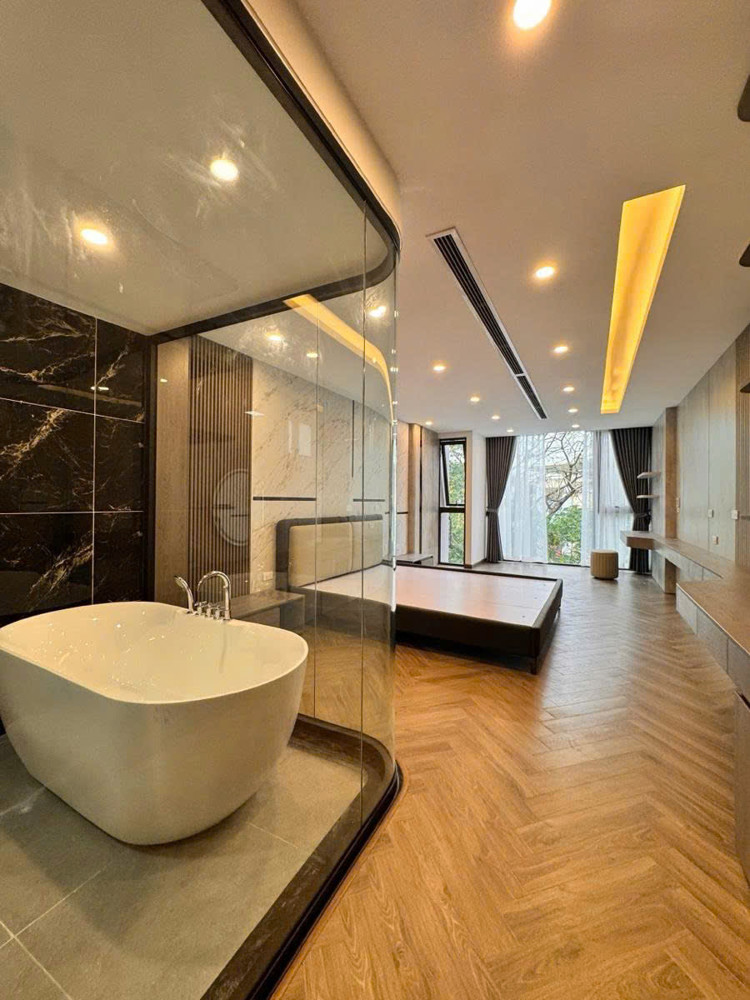 Bán Nhà Hoa Lâm 60M 7 Tầng Mt4.1m Ô Tô Tránh Kinh Doanh Nhỉnh 21 Tỷ