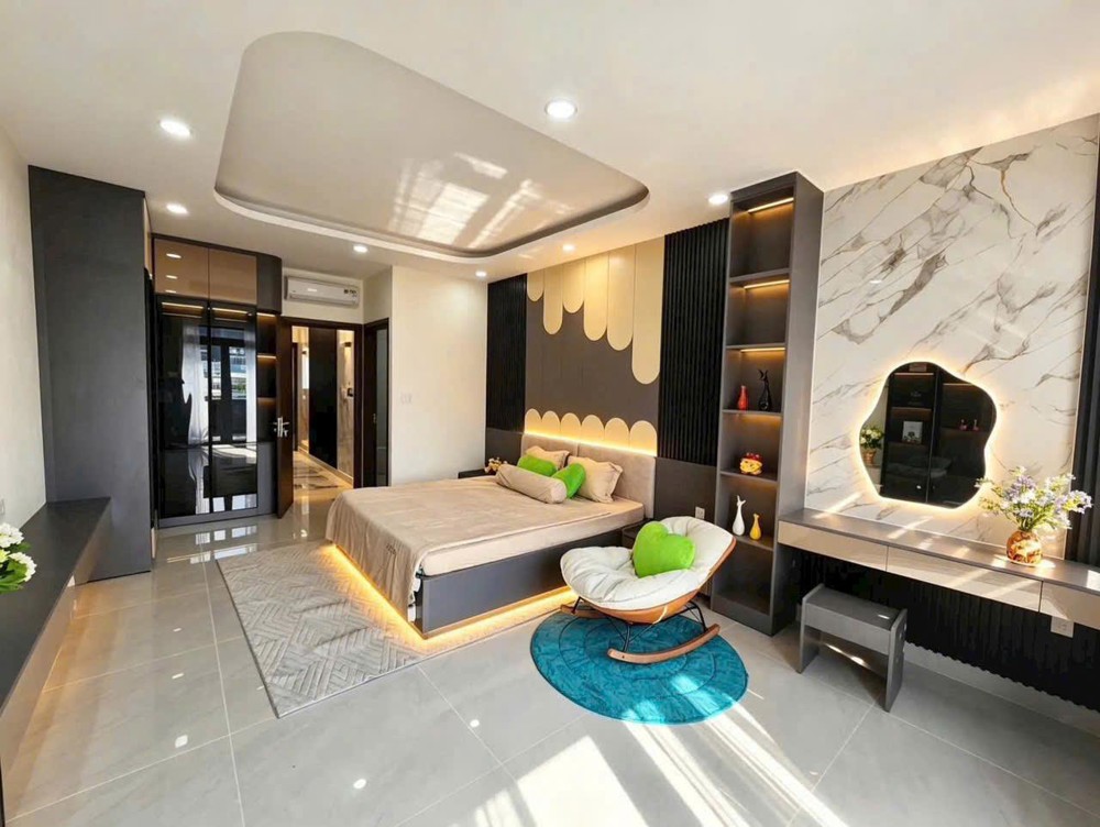 Nhà Phố Chân Dài Mênh Mang, 4.1X29m, Sân Đậu 2 Ô Tô, Gần Phú Mỹ Hưng