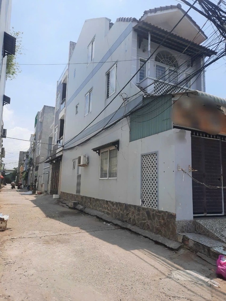 Bán Nhà Xe Hơi Ngủ Trong Nhà – 4 X 14 - 3 Tầng - Quốc Lộ 50 - Nhỉnh 5 Tỷ - Lh 0784968131