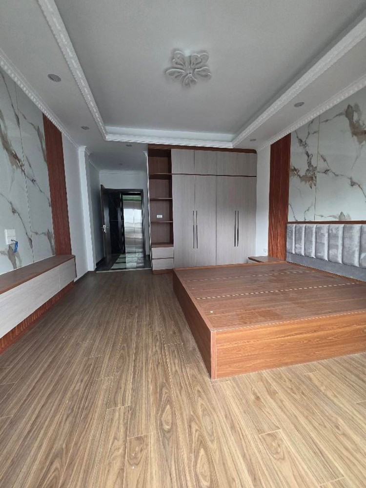 Bán Nhà Tư Đình, Long Biên 40M2- 6 Tầng Thang Máy- Ô Tô Tránh Đỗ- 13 Tỷ